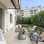 Amber Port 11 By Grand Apartments